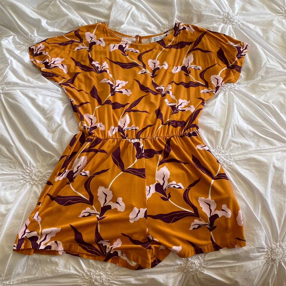 Fighting Eel Ava sky romper